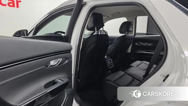 Genesis GV70 id 3031945 из Кореи 8