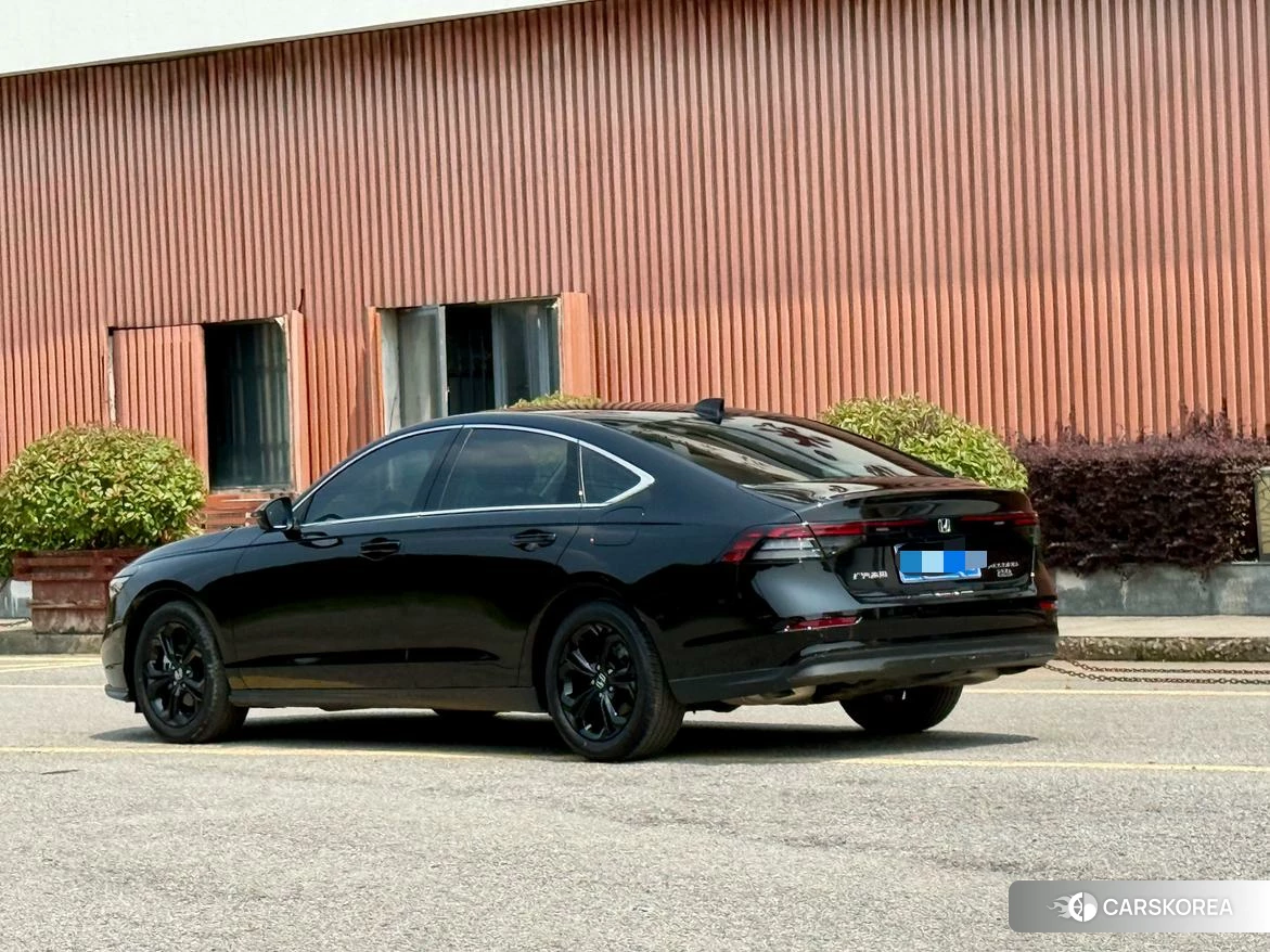 Honda Accord id 4510507 из Китая 8