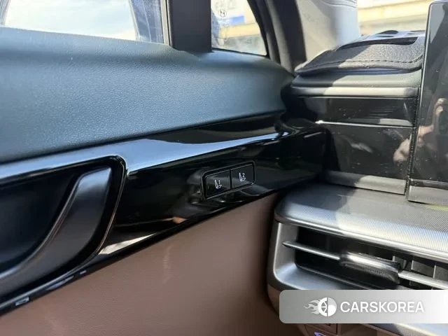 Hyundai Grandeur Hybrid (GN7) id 3614718 из Кореи 8