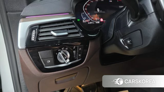 BMW 6 Series GT (G32) id 4019599 из Кореи 8