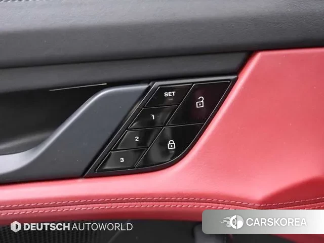 Porsche Taycan id 3502092 из Кореи 8