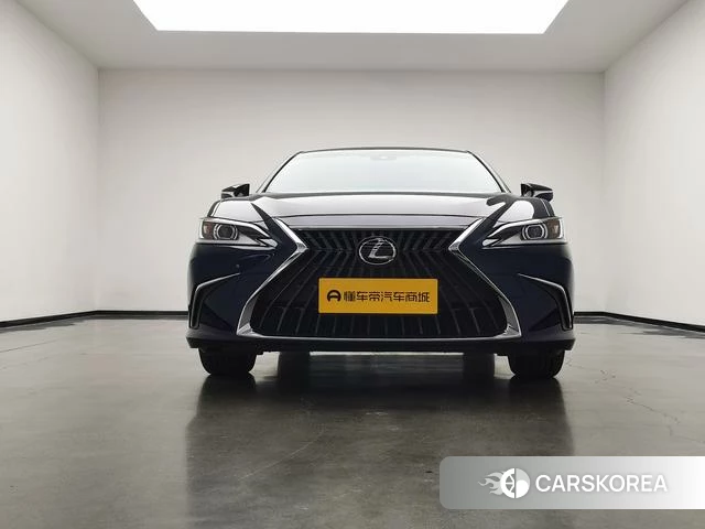 Lexus ES id 4348536 из Китая 8
