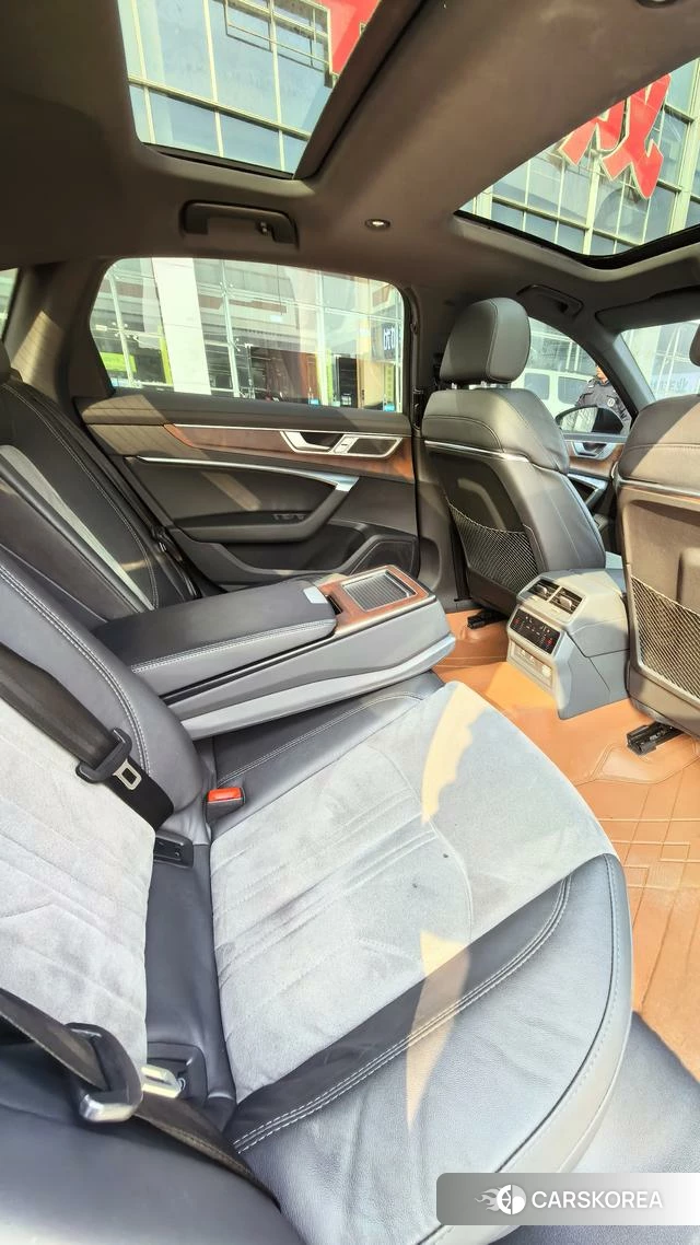 Audi A6L id 4260801 из Китая 8
