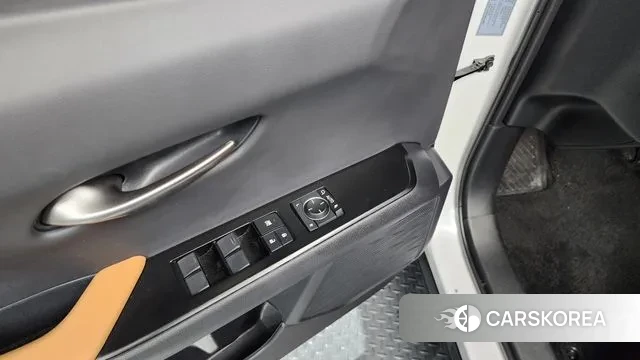 Lexus UX250h id 3031480 из Кореи 8