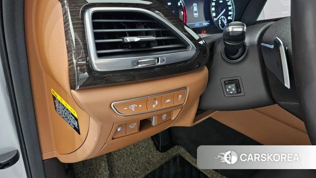 Genesis G90 id 4331518 из Кореи 8