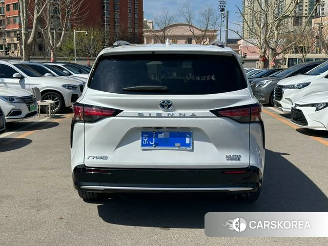 Toyota Saina id 4235045 из Китая 8