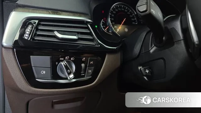 BMW 6 Series GT (G32) id 2903109 из Кореи 8