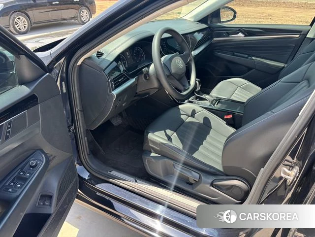 Volkswagen Passat PHEV id 4279188 из Китая 8