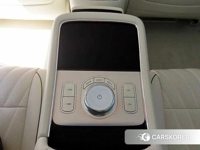 Genesis G90 (RS4) id 4224002 из Кореи 8