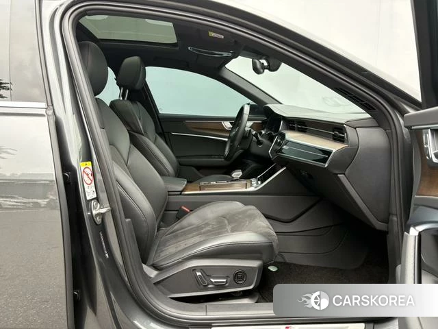 Audi A6L id 4299708 из Китая 8