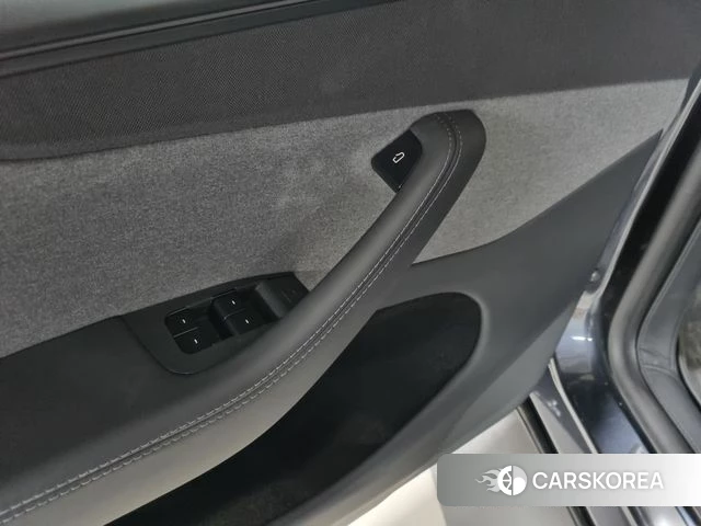 Tesla Model Y id 4419590 из Кореи 8