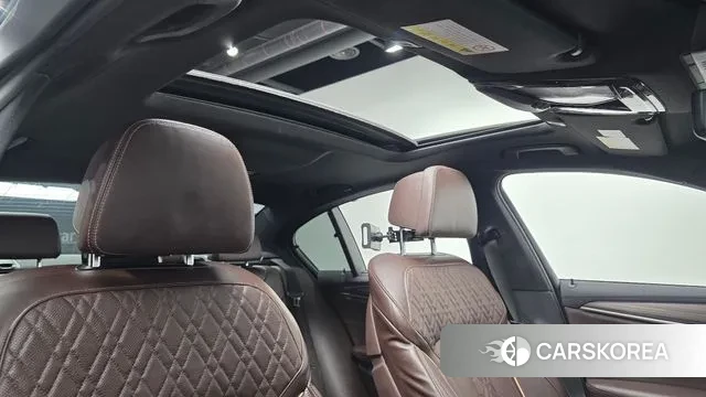 BMW 5 Series (G30) id 3535699 из Кореи 8