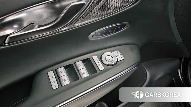 Genesis GV70 id 4224399 из Кореи 8