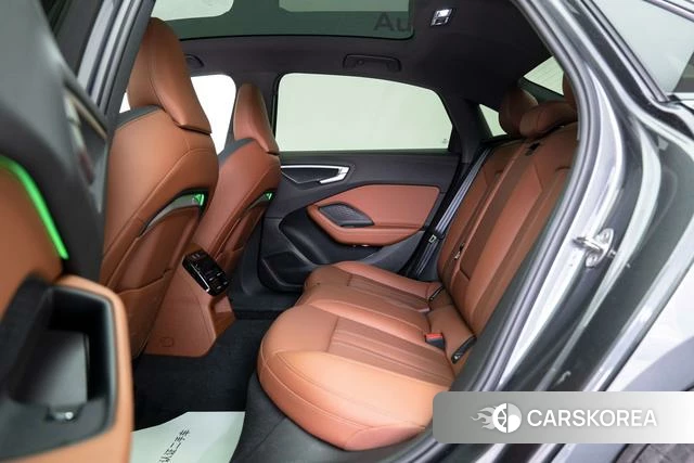 Audi A5L id 4275422 из Китая 8