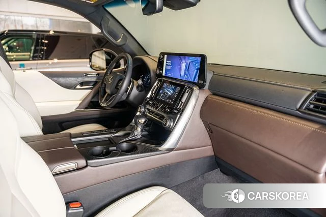 Lexus LX id 4272978 из Китая 8