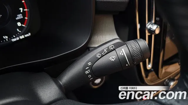 Volvo XC40 id 2839918 из Кореи 8