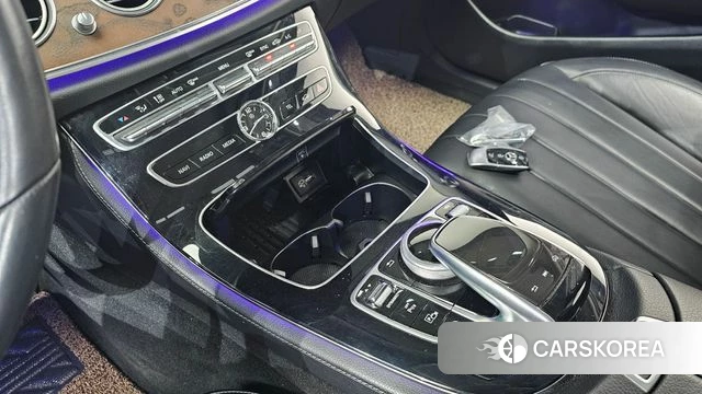 Mercedes-Benz E-Class W213 id 4482898 из Кореи 8