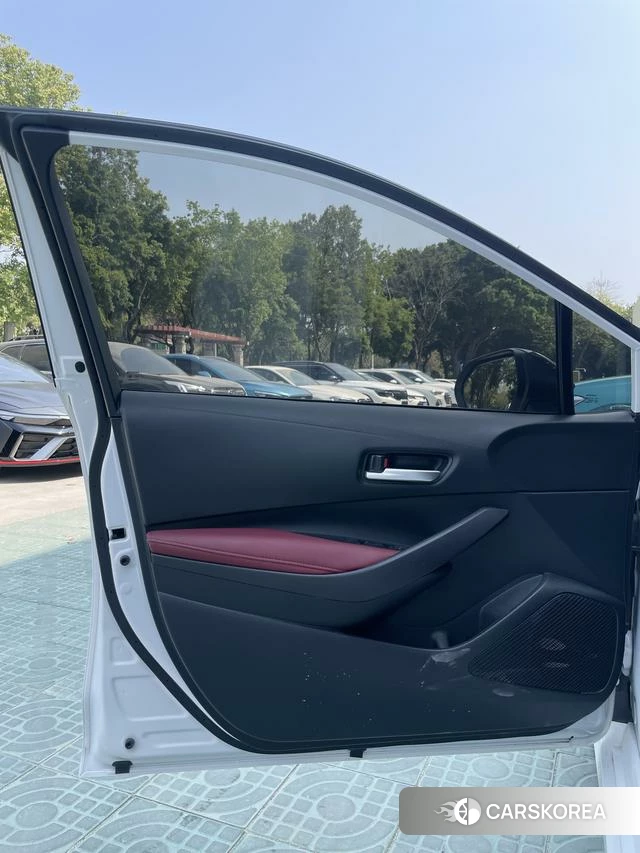 Toyota Corolla id 4262463 из Китая 8