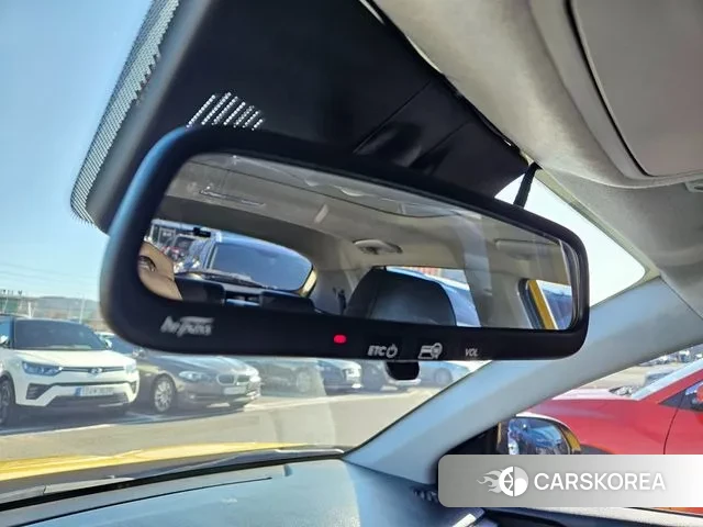 Kia Stonic id 3553038 из Кореи 8