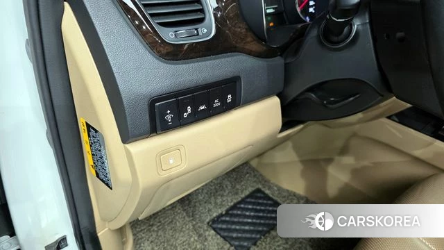 Kia The New Carnival id 4403391 из Кореи 8