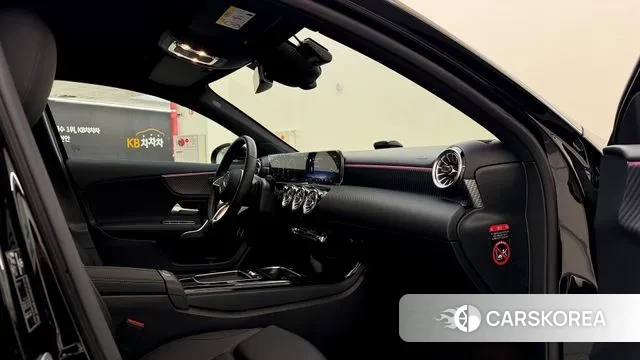 Mercedes-Benz A-Class W177 id 3775842 из Кореи 8