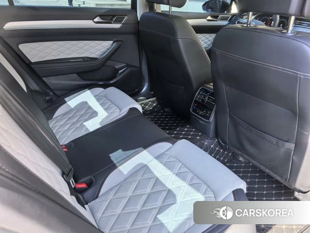 Volkswagen Magotan id 4207982 из Китая 8
