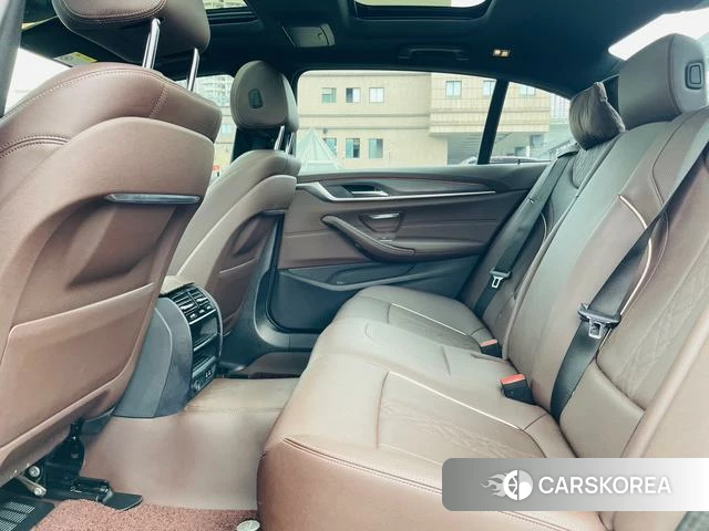 BMW 5 series id 4387598 из Китая 8