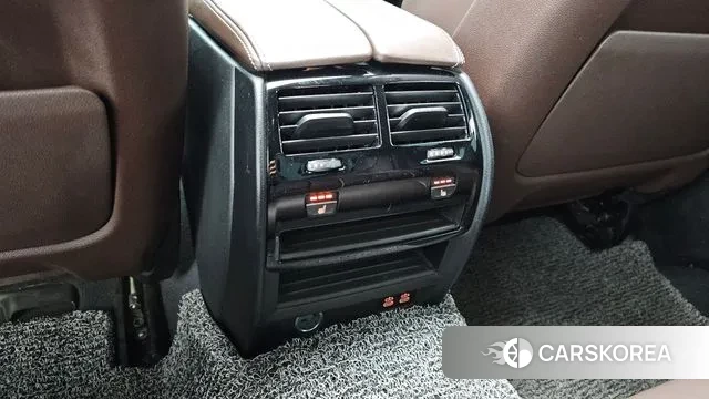 BMW 5 Series (G30) id 3685092 из Кореи 8