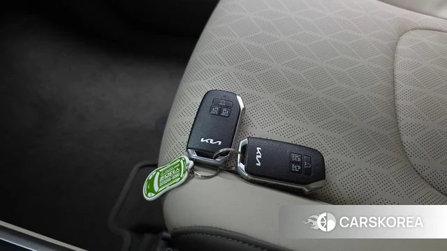 Kia Carnival 4th generation id 4434062 из Кореи 8