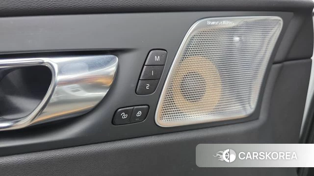 Volvo XC60 second Generation id 4519869 из Кореи 8