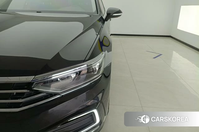 Volkswagen Magotan PHEV id 3803886 из Китая 8