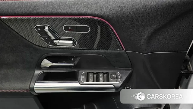 Mercedes-Benz GLA - Class H247 id 3664728 из Кореи 8