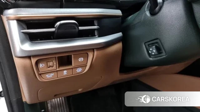 Hyundai Grandeur Hybrid (GN7) id 3042852 из Кореи 8