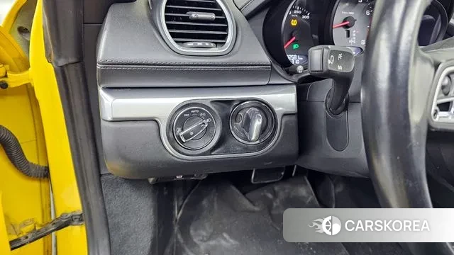 Porsche 718 Boxster id 3557142 из Кореи 8