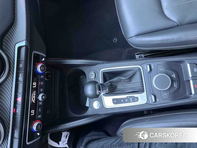 Audi Q2L id 4392117 из Китая 8