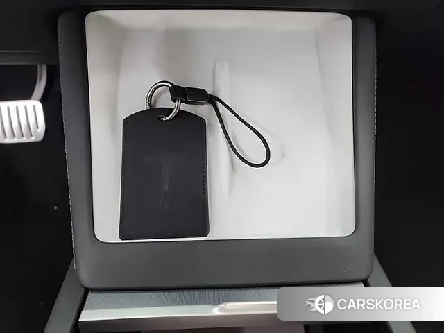 Tesla Model 3 id 3486920 из Кореи 8