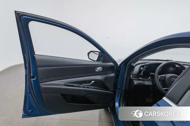 Hyundai Elantra id 4255709 из Китая 8