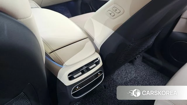 Genesis GV70 id 4433221 из Кореи 8