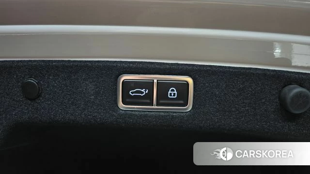 Hyundai Grandeur Hybrid (GN7) id 4548442 из Кореи 8
