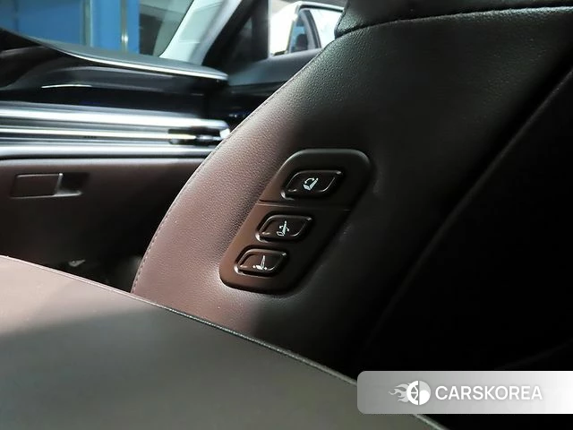 Hyundai Grandeur (GN7) id 4486669 из Кореи 8