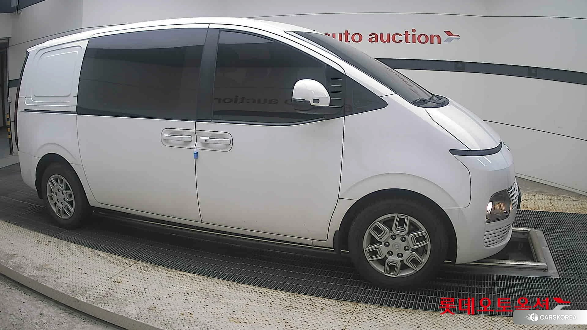 Hyundai Staria id 4902511 из Кореи 8