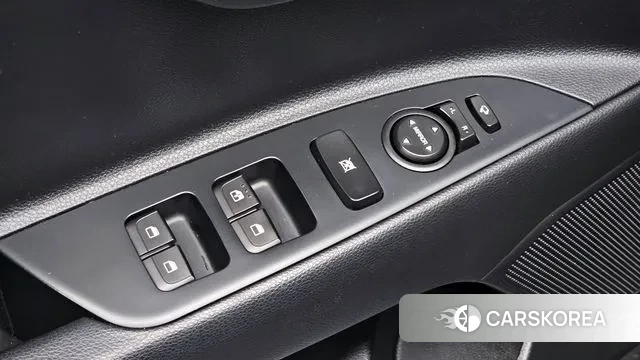 Kia Stonic id 3703679 из Кореи 8