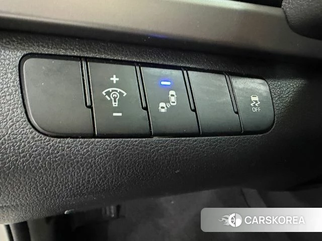 Hyundai Avante AD id 3737360 из Кореи 8