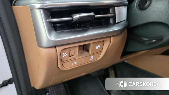 Hyundai Grandeur (GN7) id 3953391 из Кореи 8