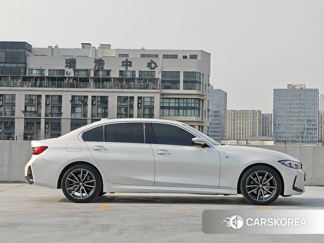 BMW 3 series id 4277734 из Китая 8