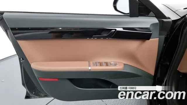 Hyundai Grandeur (GN7) id 2910403 из Кореи 8