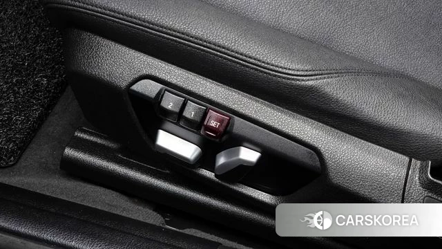 BMW 3 Series (F30) id 3917542 из Кореи 8