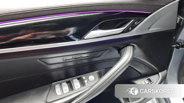 BMW 5 Series (G30) id 3013253 из Кореи 8