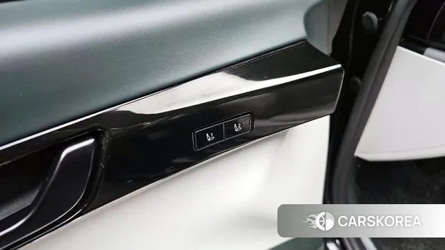 Hyundai Grandeur (GN7) id 3333415 из Кореи 8