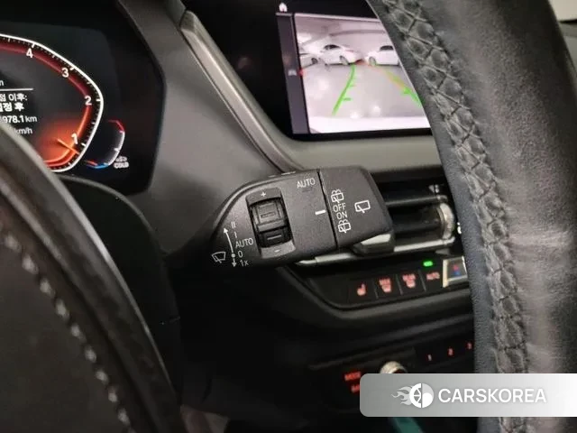 BMW 1 Series (F40) id 3660947 из Кореи 8